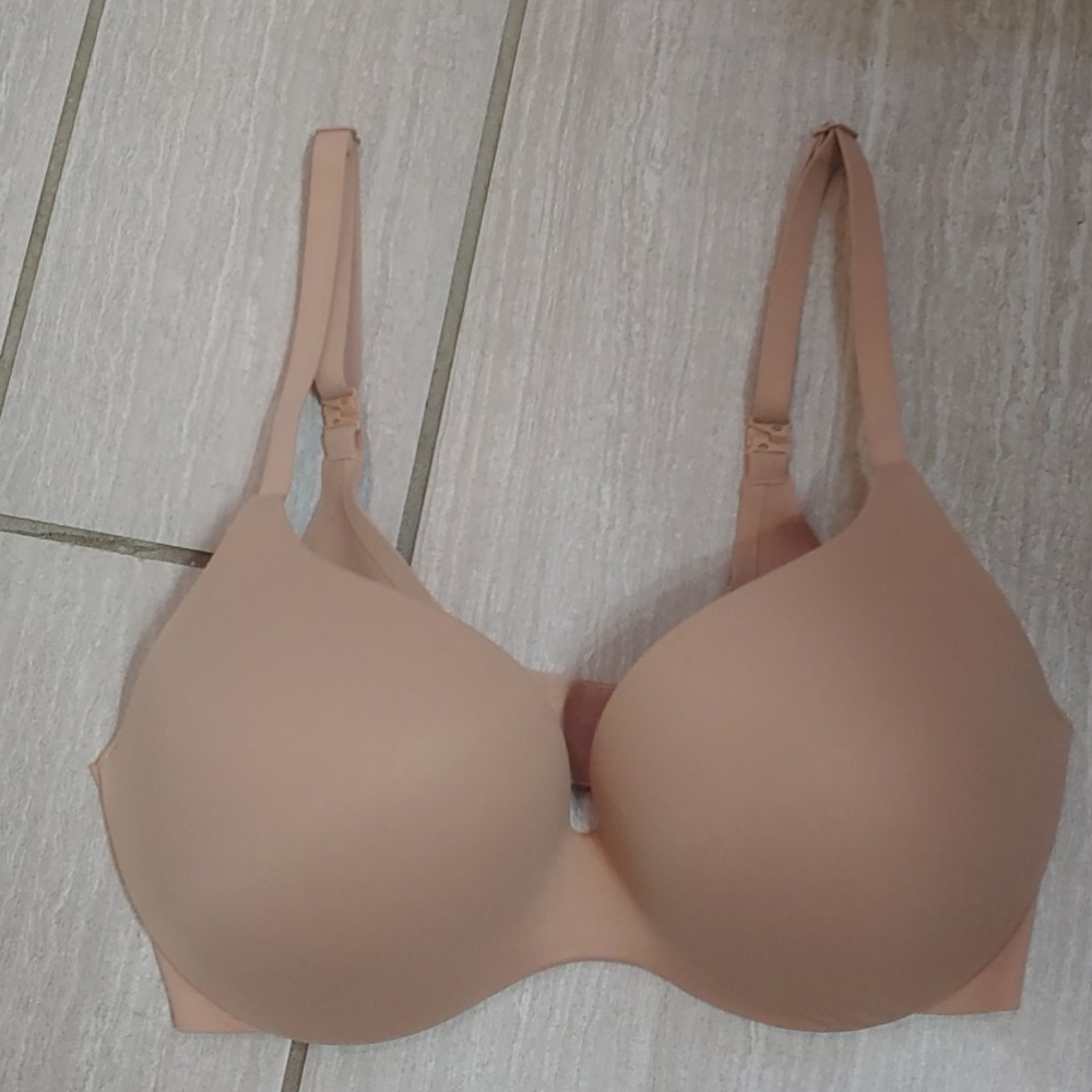 32DD Victoria Secret Body Perfect Shape Bra